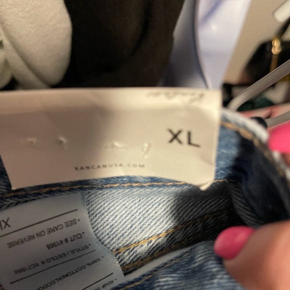 Kan Can Criss cross shorts in Light Wash - Picture 4 of 5